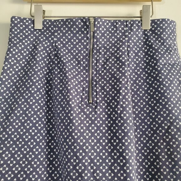 AJ Andrea Jovine Women's Pencil Skirt 4 Navy Blue Floral Business Casual - Picture 7 of 10